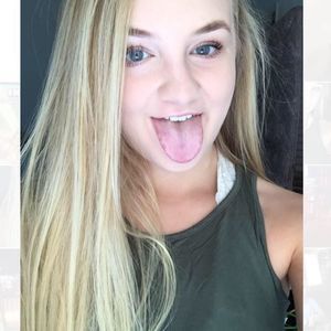 Meet your Posher, Abigail